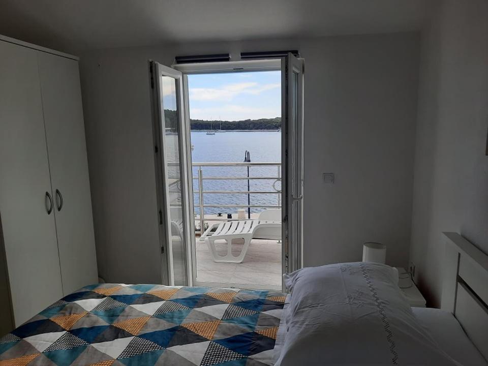 Ojdana Zivkovic Apartment Rogoznica  Bagian luar foto