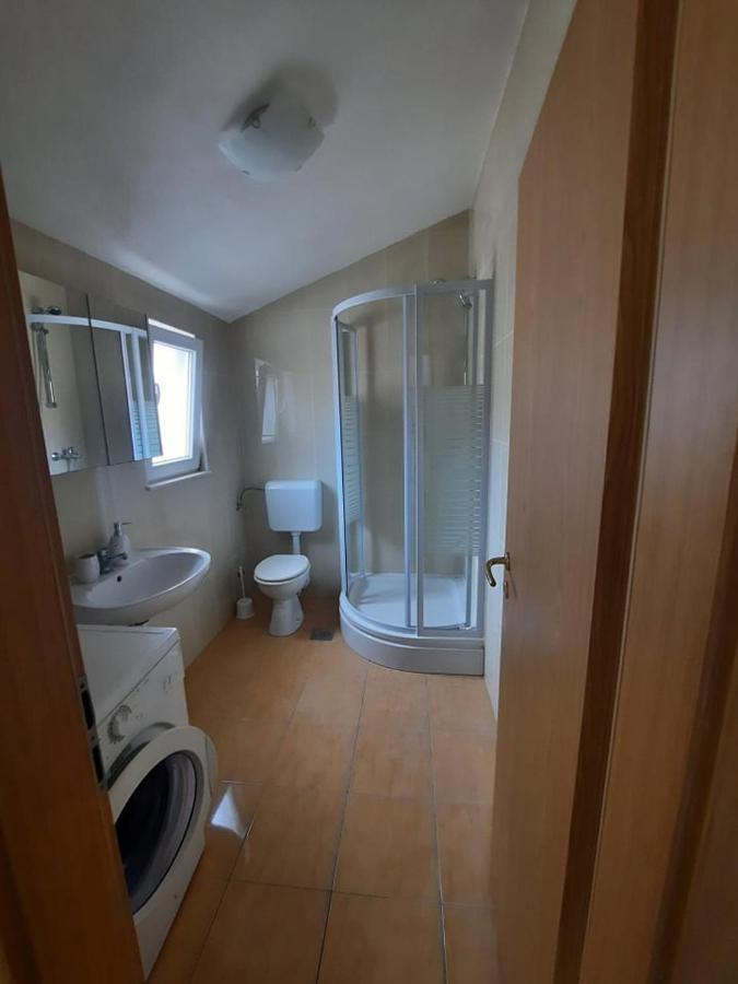 Ojdana Zivkovic Apartment Rogoznica  Bagian luar foto